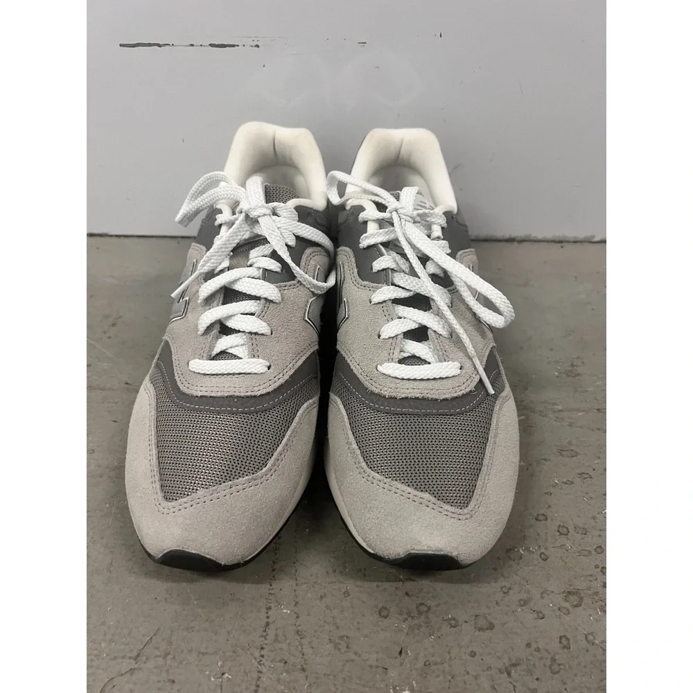 New Balance 997H CM997HCA Sneaker Mens US 8.5D Marblehead Suede Lifestyle Shoes‎